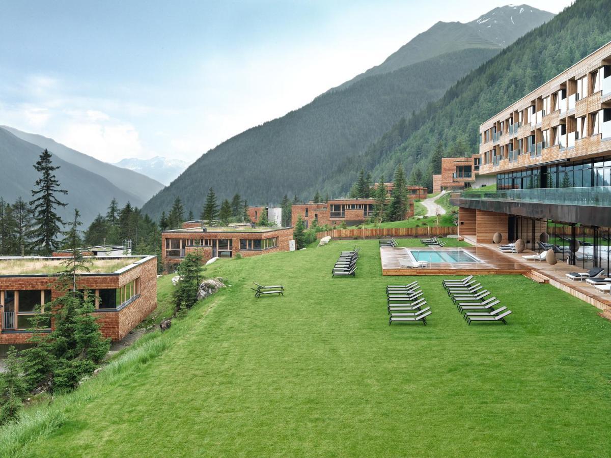Gradonna Mountain Resort Chalets & Hotel Kals am Grossglockner Exterior photo