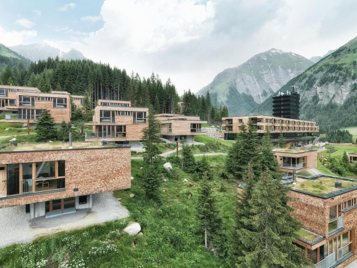 Gradonna Mountain Resort Chalets & Hotel Kals am Grossglockner Exterior photo