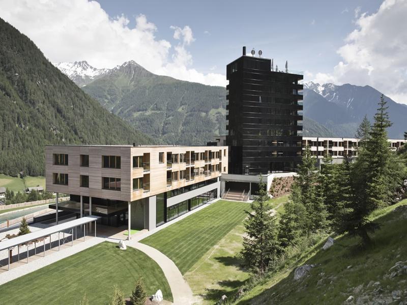 Gradonna Mountain Resort Chalets & Hotel Kals am Grossglockner Exterior photo