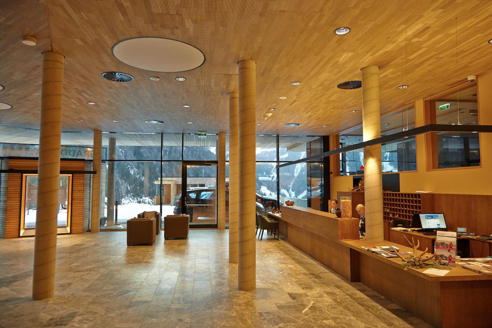 Gradonna Mountain Resort Chalets & Hotel Kals am Grossglockner Exterior photo