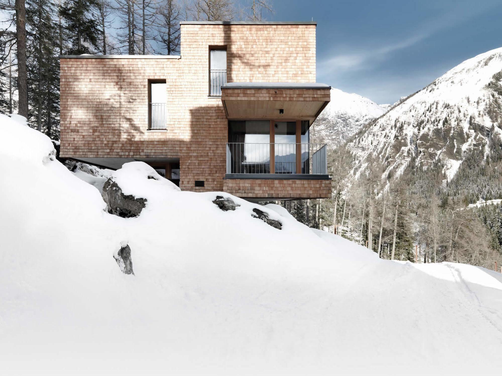 Gradonna Mountain Resort Chalets & Hotel Kals am Grossglockner Exterior photo