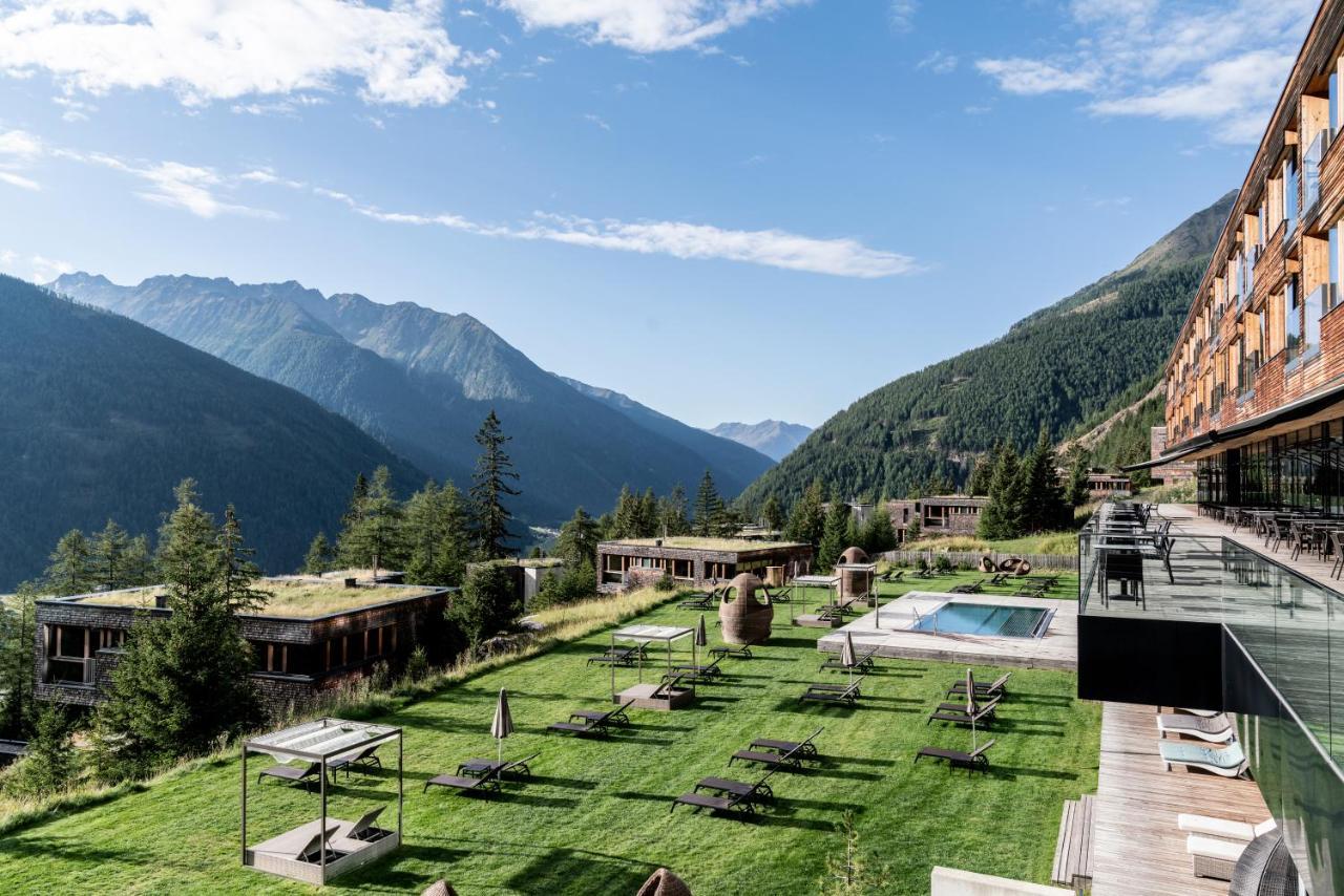 Gradonna Mountain Resort Chalets & Hotel Kals am Grossglockner Exterior photo